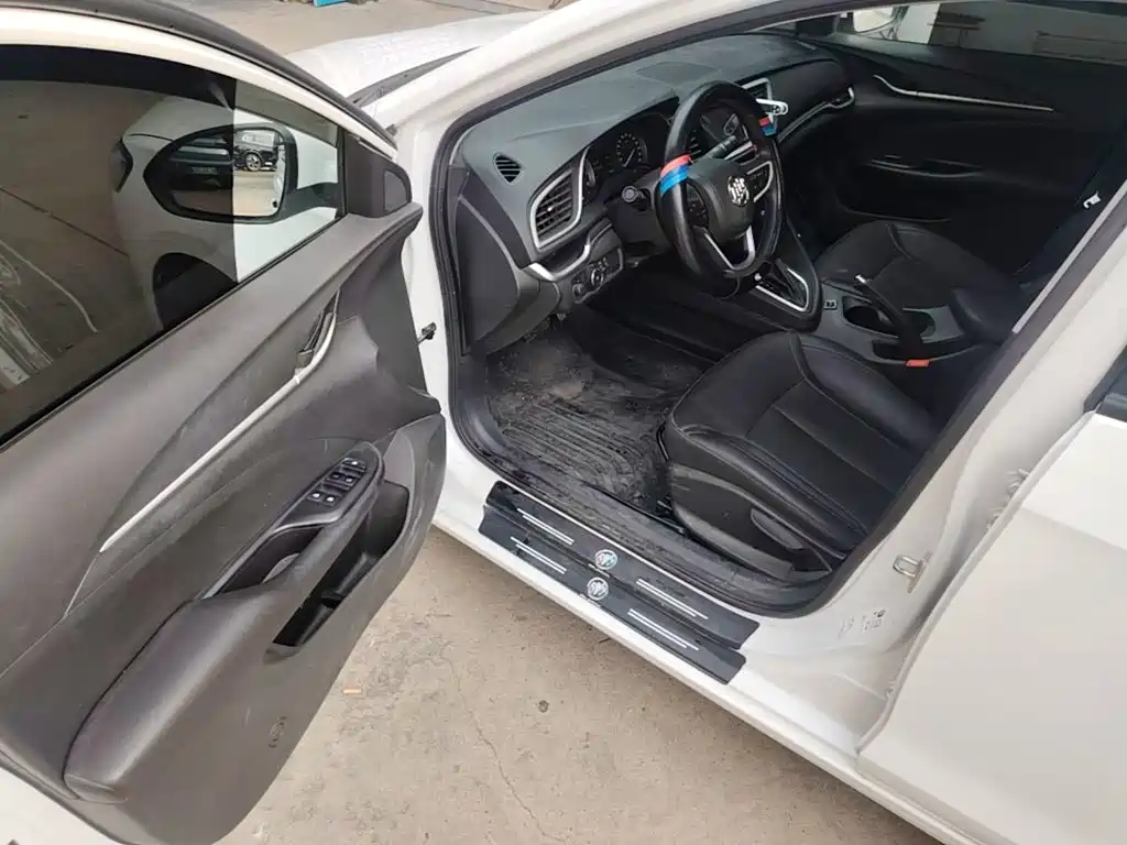 Buick Excelle — миниатюра 16