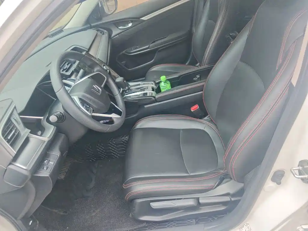 Honda Civic — миниатюра 8