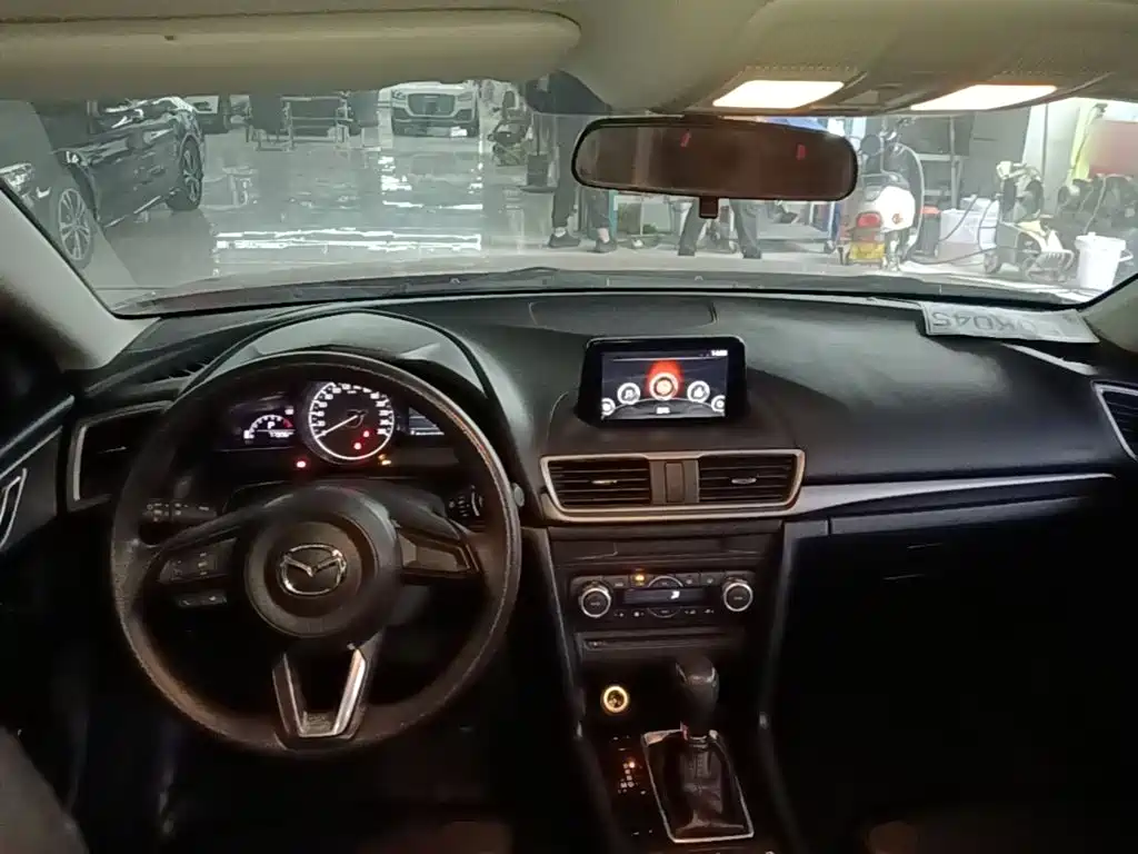 Mazda 3 Axela — миниатюра 10
