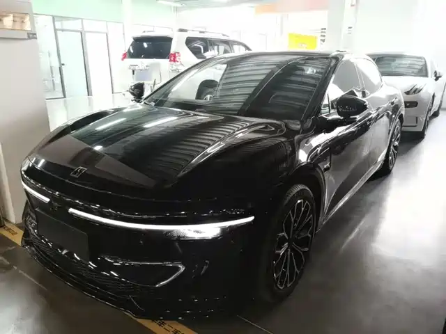 2024 Zeekr 007