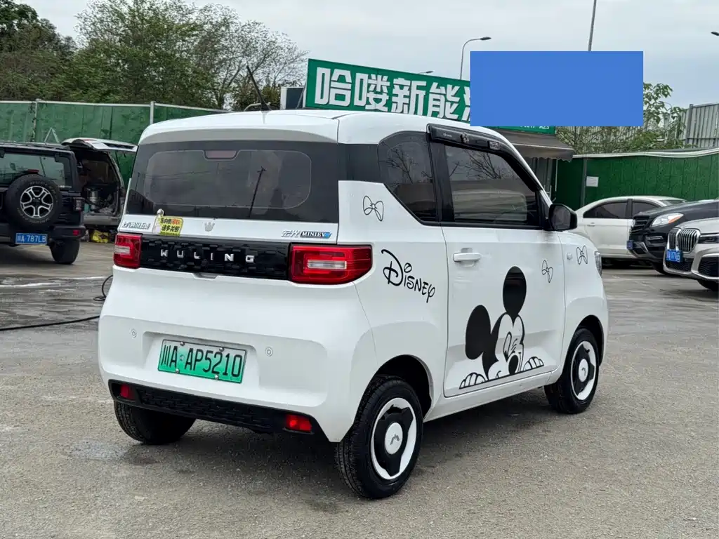 Wuling MINIEV — миниатюра 10
