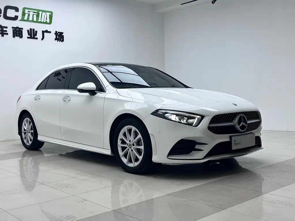Mercedes-Benz A-Class — миниатюра 3