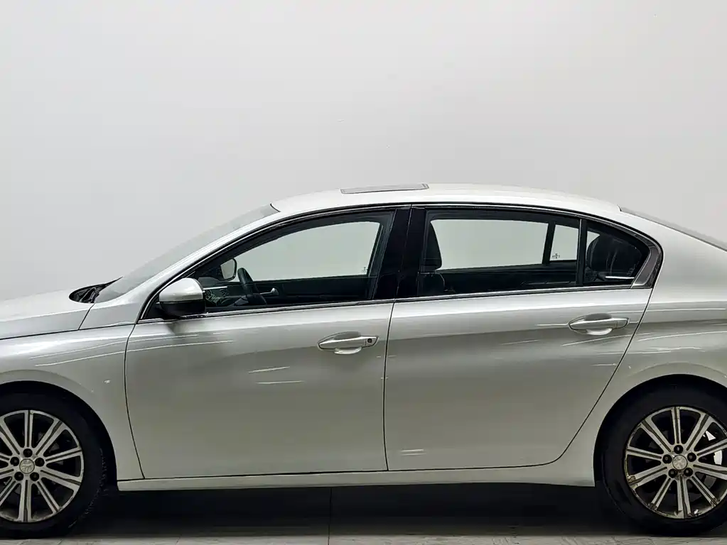 Peugeot 408 — миниатюра 7