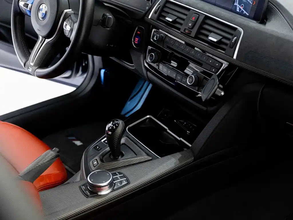 BMW M3 — миниатюра 12