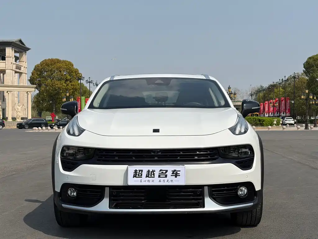 Lynk & Co 02 — миниатюра 2