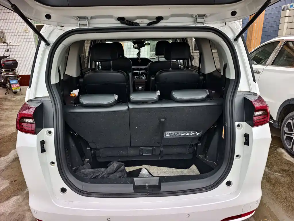 GAC Motor Trumpchi M6 — миниатюра 9