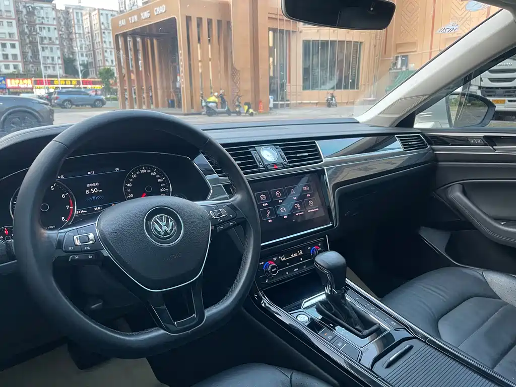Volkswagen Phideon — миниатюра 12