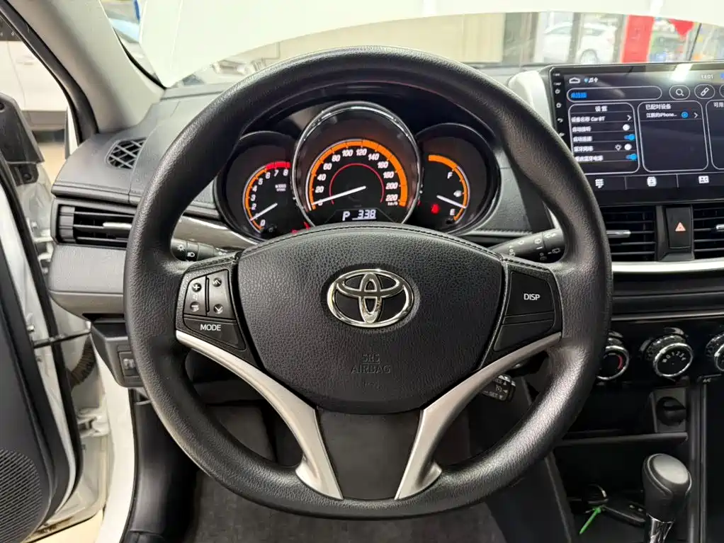 Toyota Yaris L — миниатюра 11