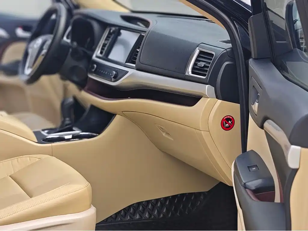 Toyota Highlander — миниатюра 6
