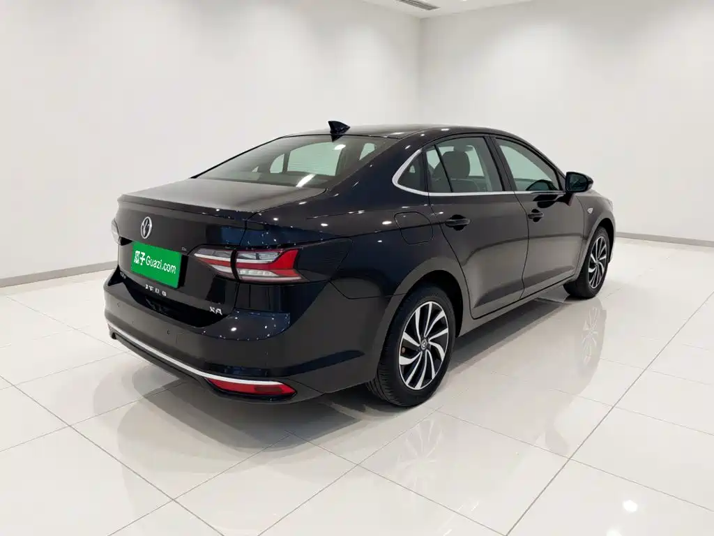 Volkswagen Lavida — миниатюра 6