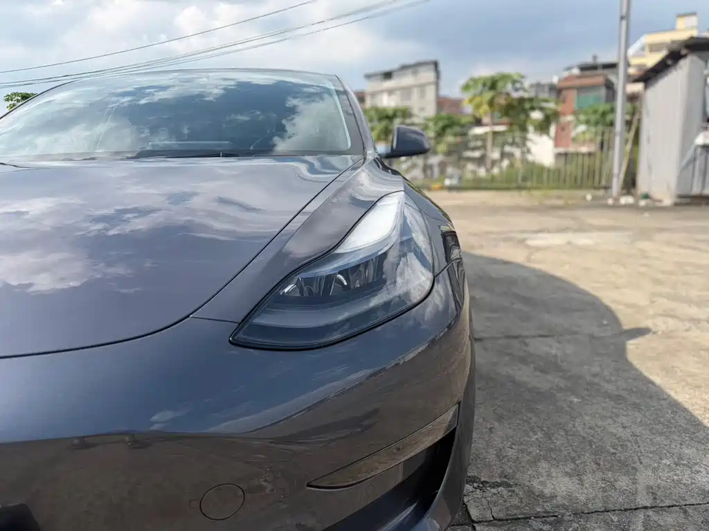 Tesla Model 3 — миниатюра 14
