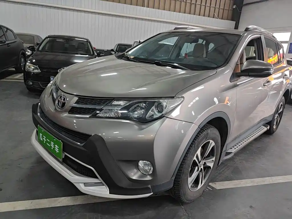 Toyota RAV4 — миниатюра 2