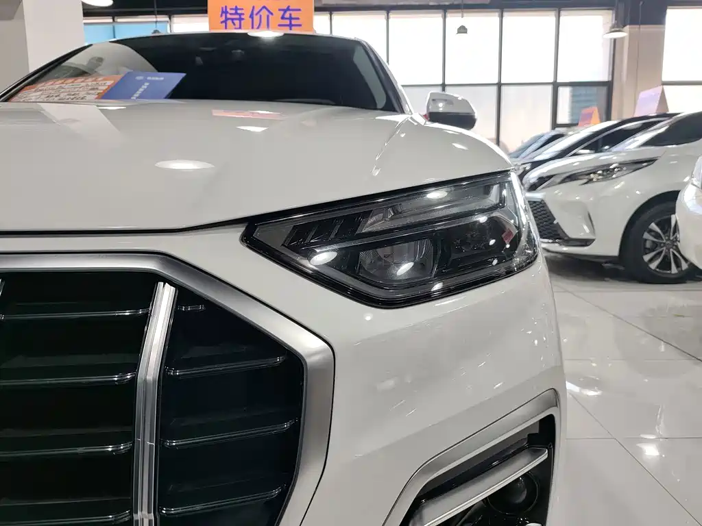 Audi Q5L — миниатюра 18