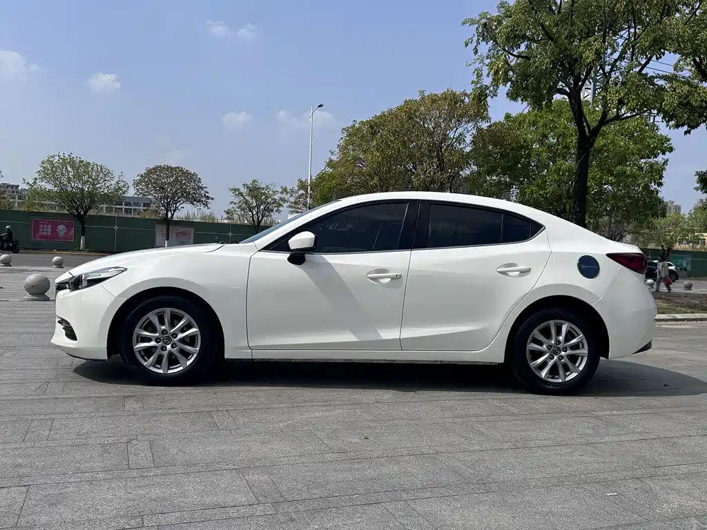 MAZDA 3 ANGKESAILA