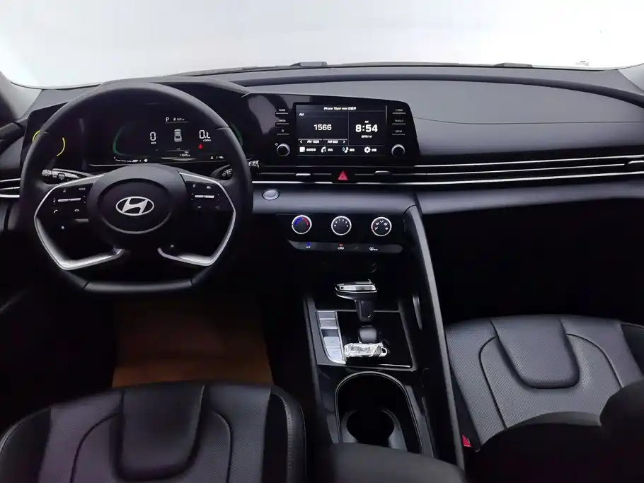Hyundai Elantra — миниатюра 12