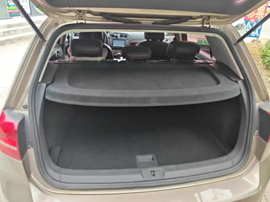 Volkswagen Golf — миниатюра 4