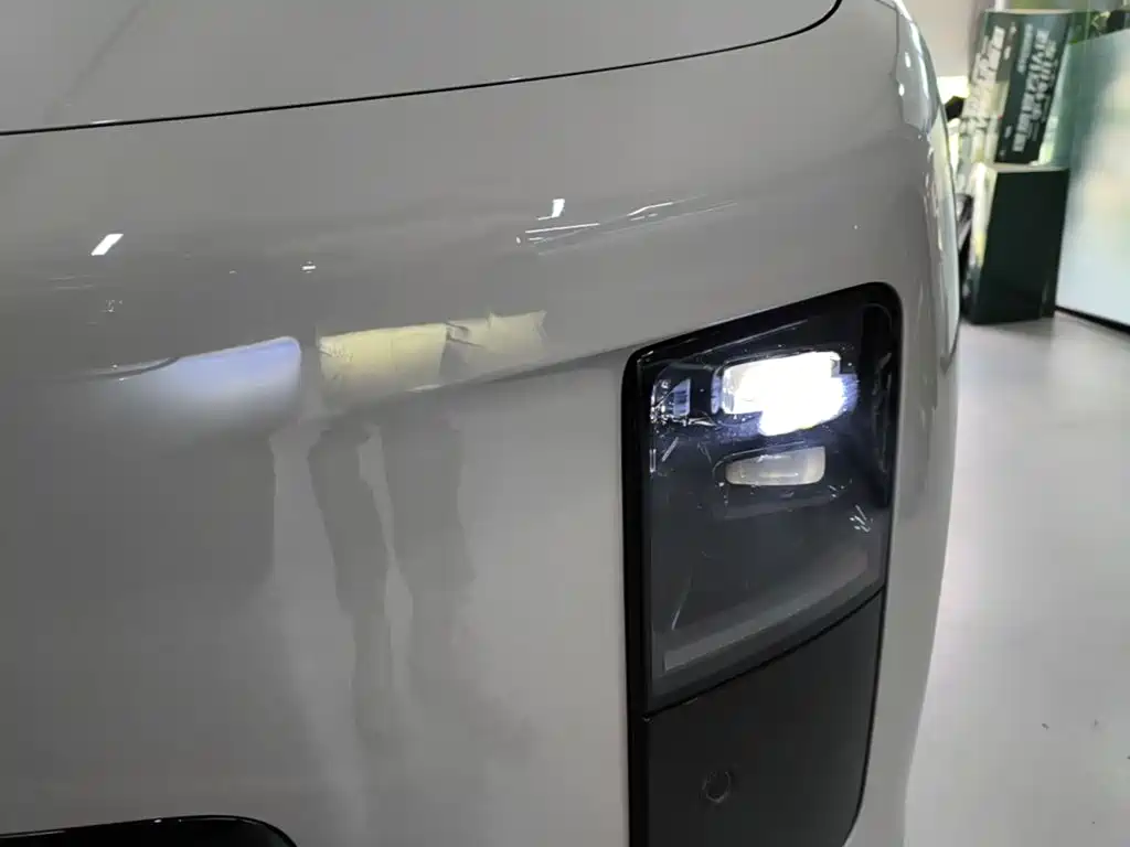 Li Auto Li i8 — миниатюра 24