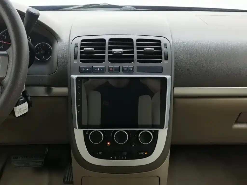 Buick GL8 — миниатюра 12