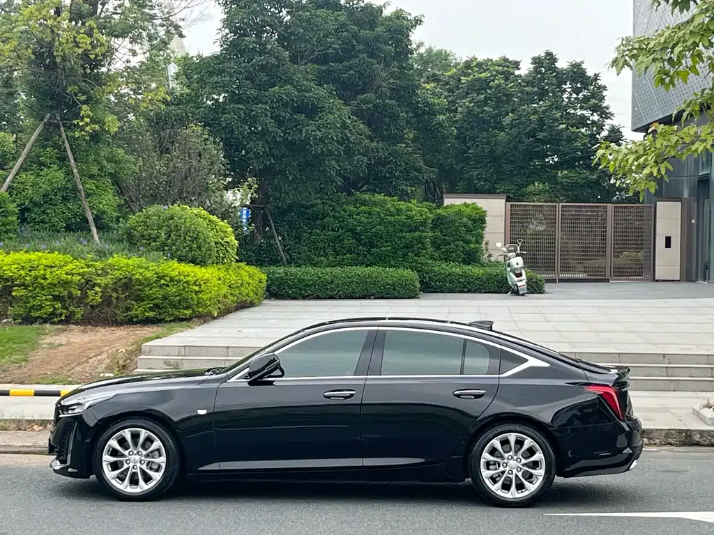 Cadillac CT5 — миниатюра 7