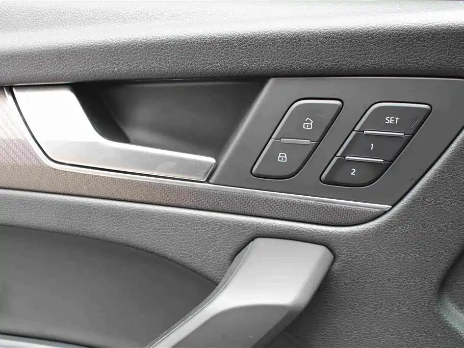 Audi Q5L 2021 40 TFSI Luxury