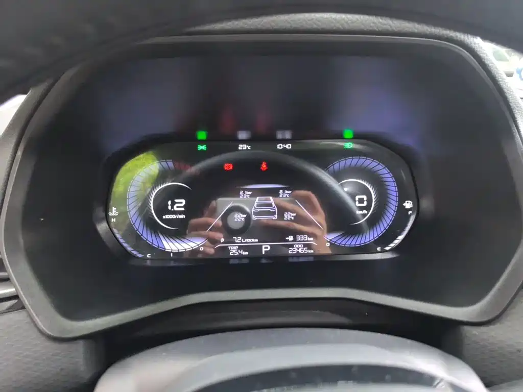 Geely Emgrand — миниатюра 12