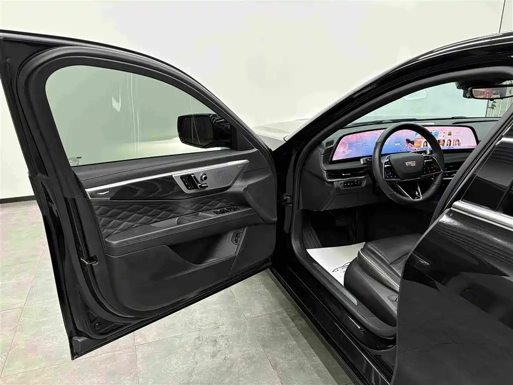 Cadillac CT6 — миниатюра 6