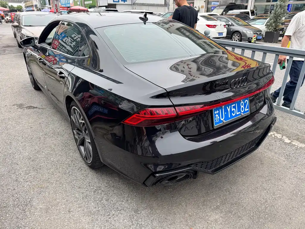 Audi A7L — миниатюра 7