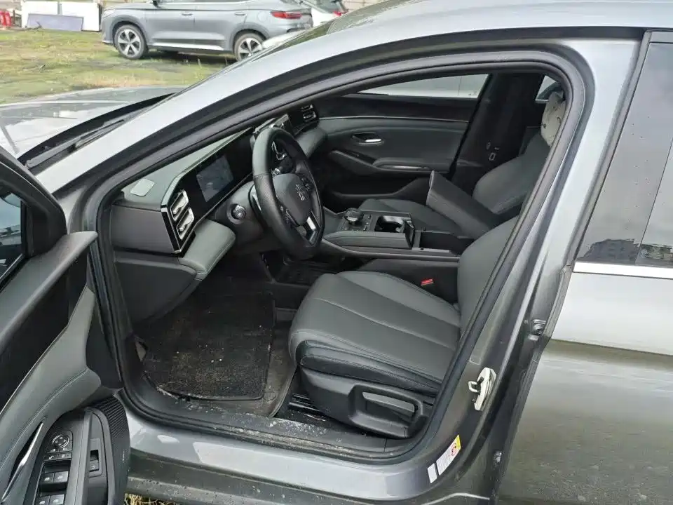 BYD Qin L — миниатюра 3