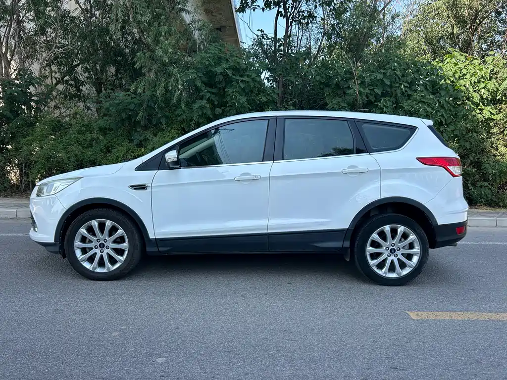 Ford Kuga — миниатюра 3