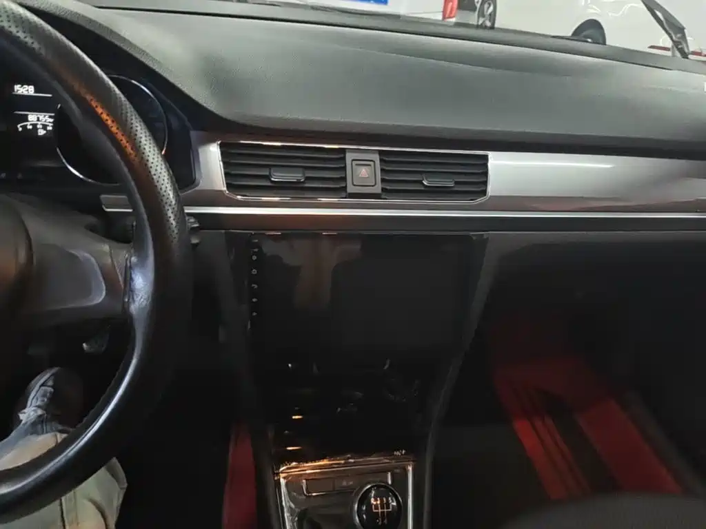 Volkswagen Bora — миниатюра 13