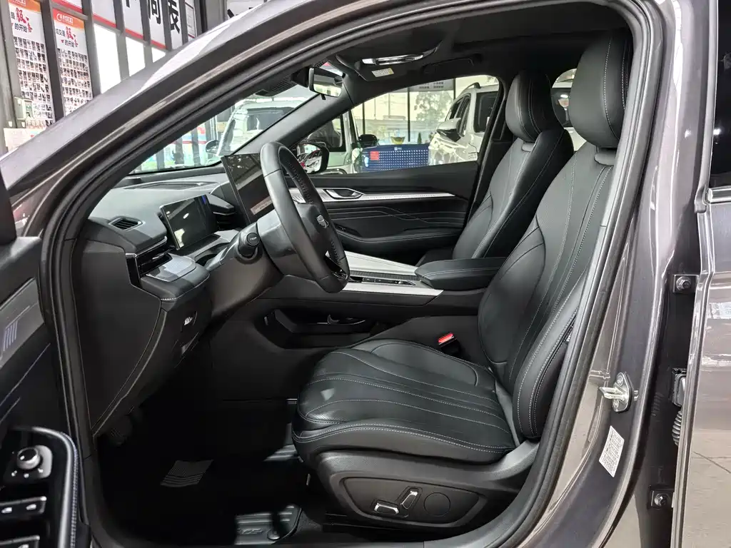 Geely Preface 2025 1.5TD