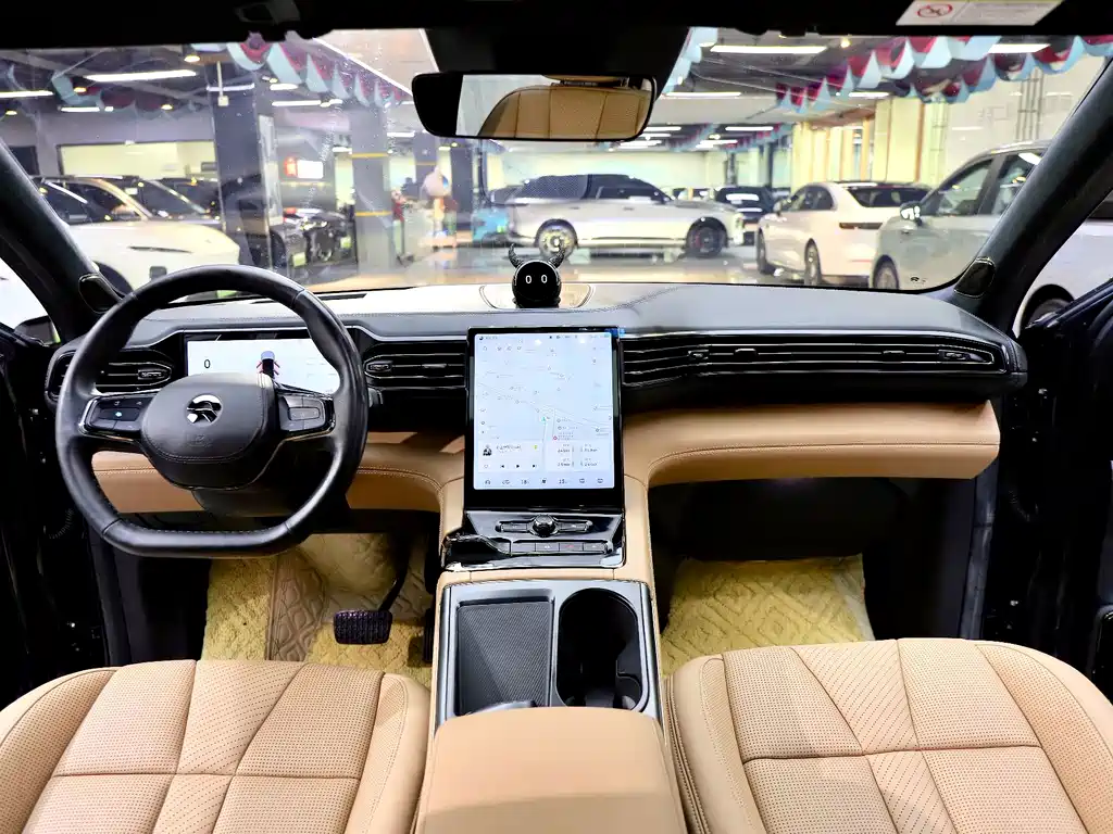 NIO ES8 — миниатюра 11