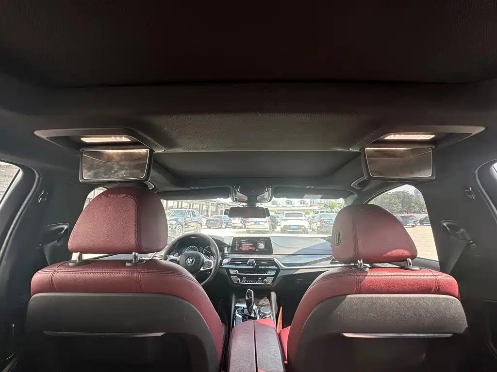 BMW 5 Series — миниатюра 17