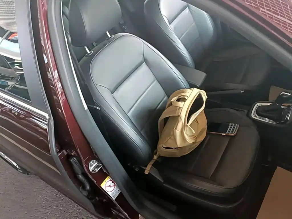 Volkswagen Lavida — миниатюра 25