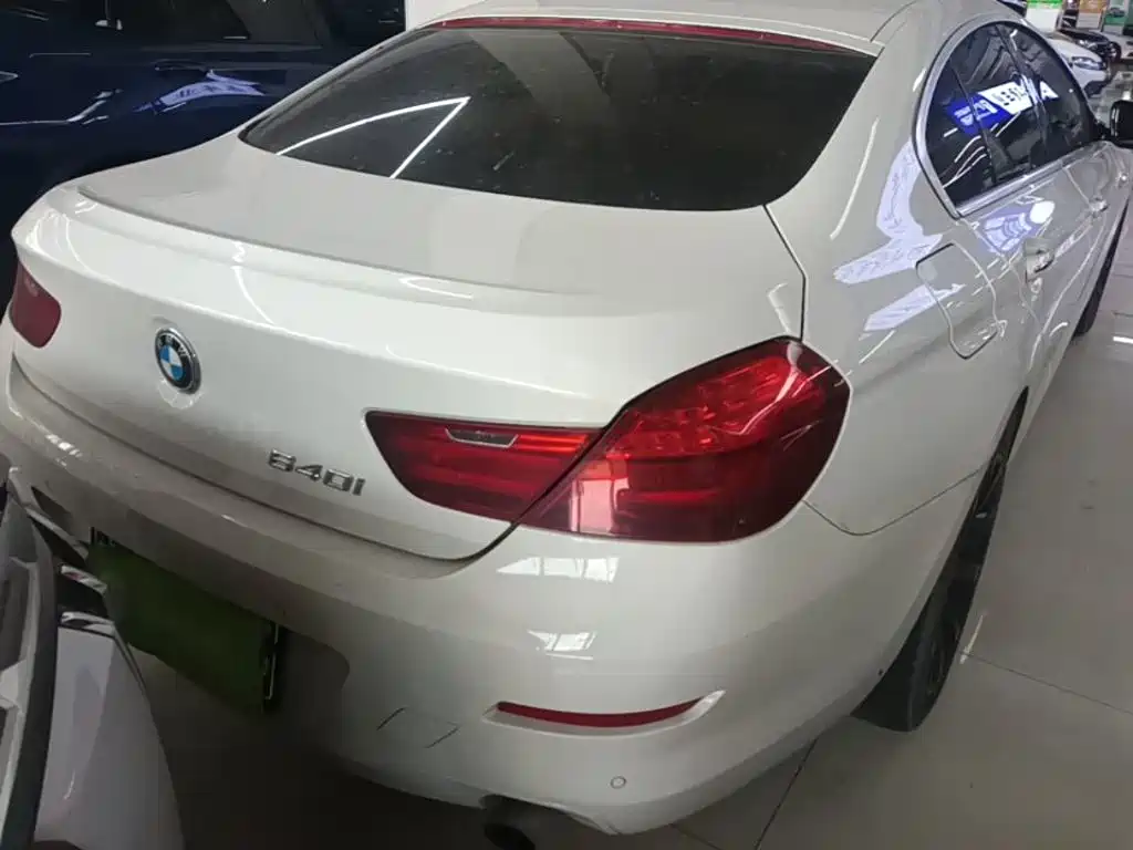 BMW 6 Series — миниатюра 7