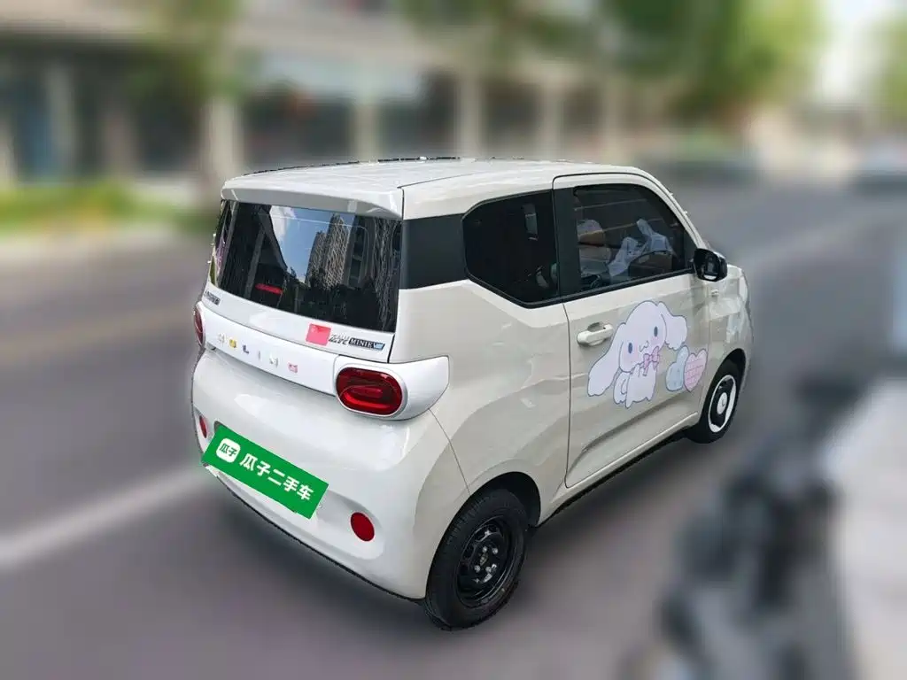 Wuling MINIEV — миниатюра 6
