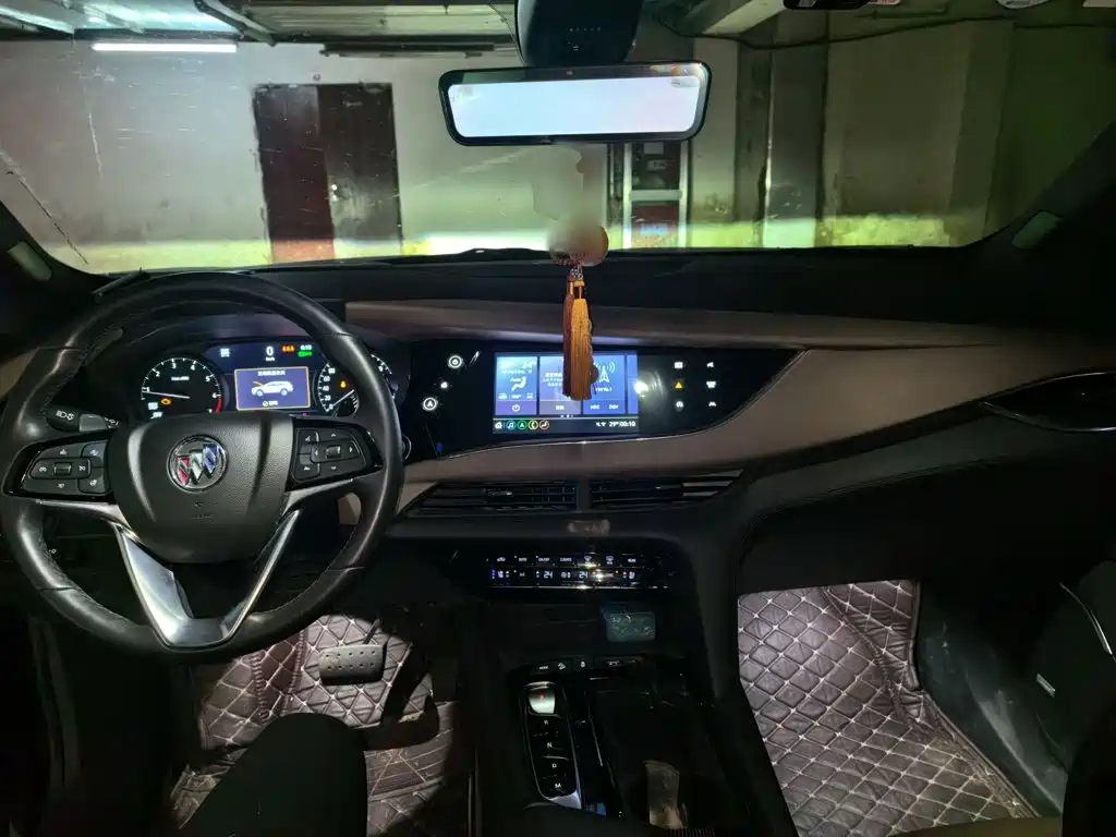 Buick Enclave — миниатюра 10
