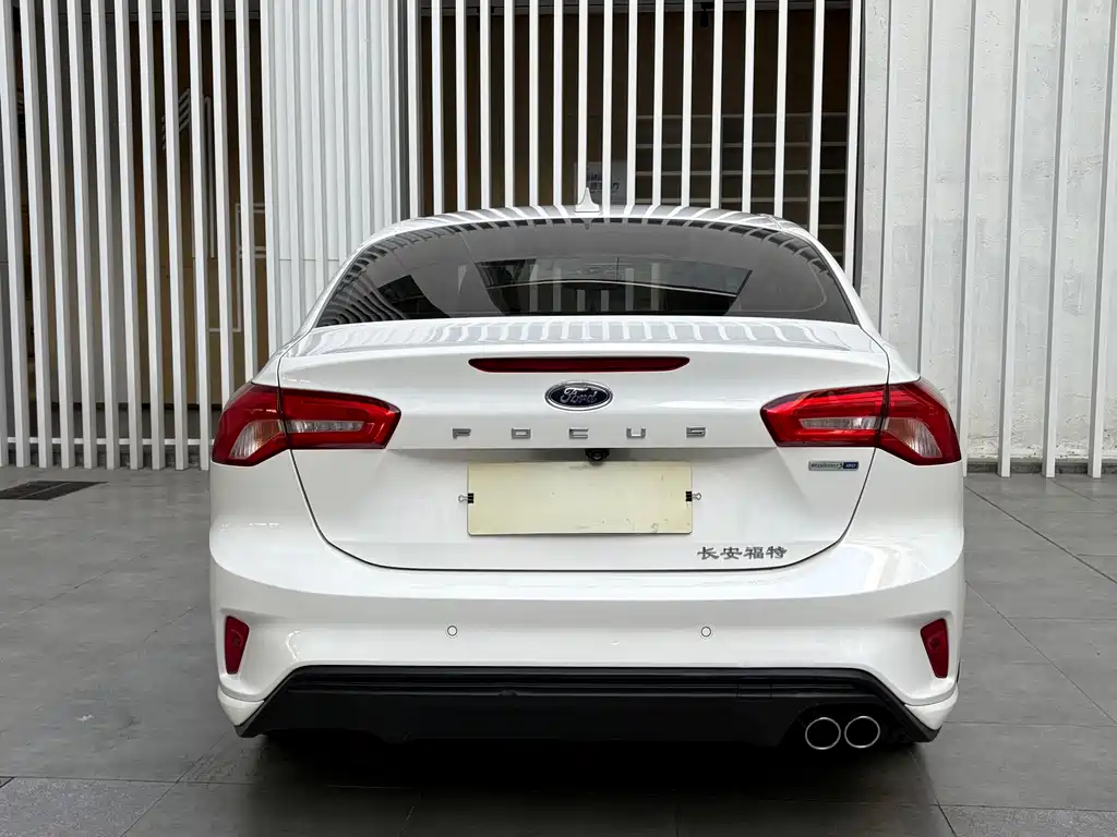 Ford Focus — миниатюра 15