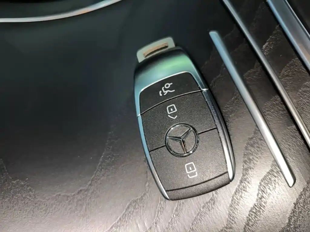 Mercedes-Benz C-Class (Import) — миниатюра 9