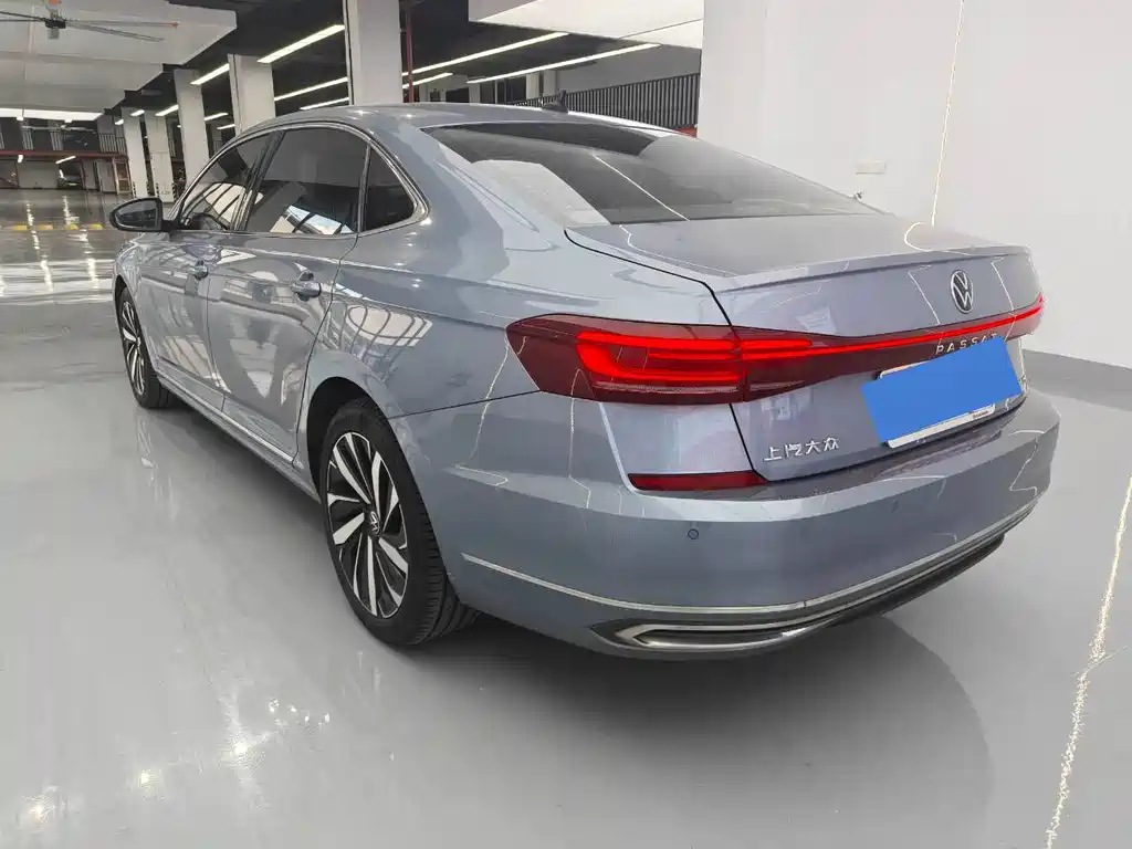Volkswagen Passat — миниатюра 6