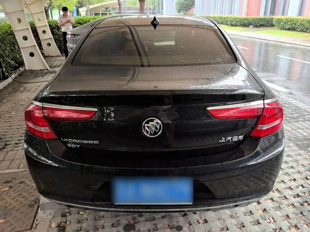 Buick LaCrosse — миниатюра 6