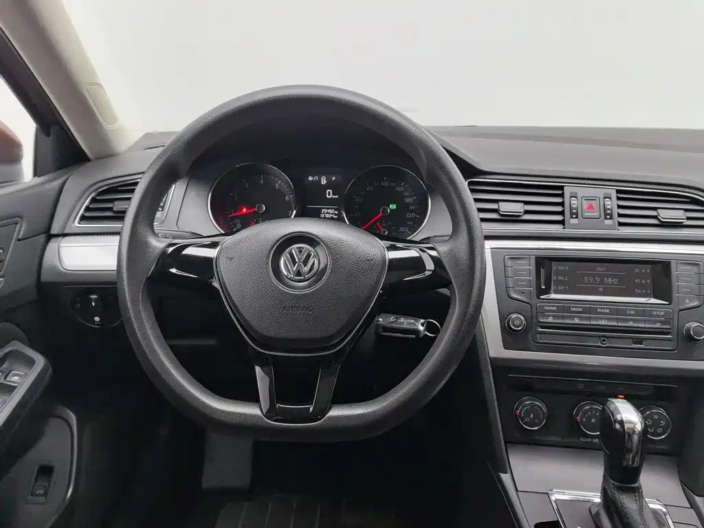 Volkswagen Lamando — миниатюра 11