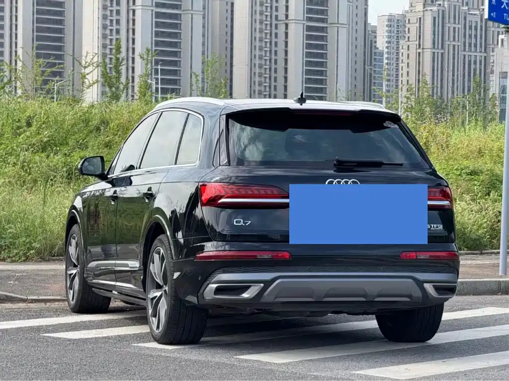 Audi Q7 — миниатюра 13