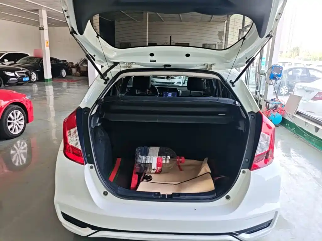 Honda Fit — миниатюра 19