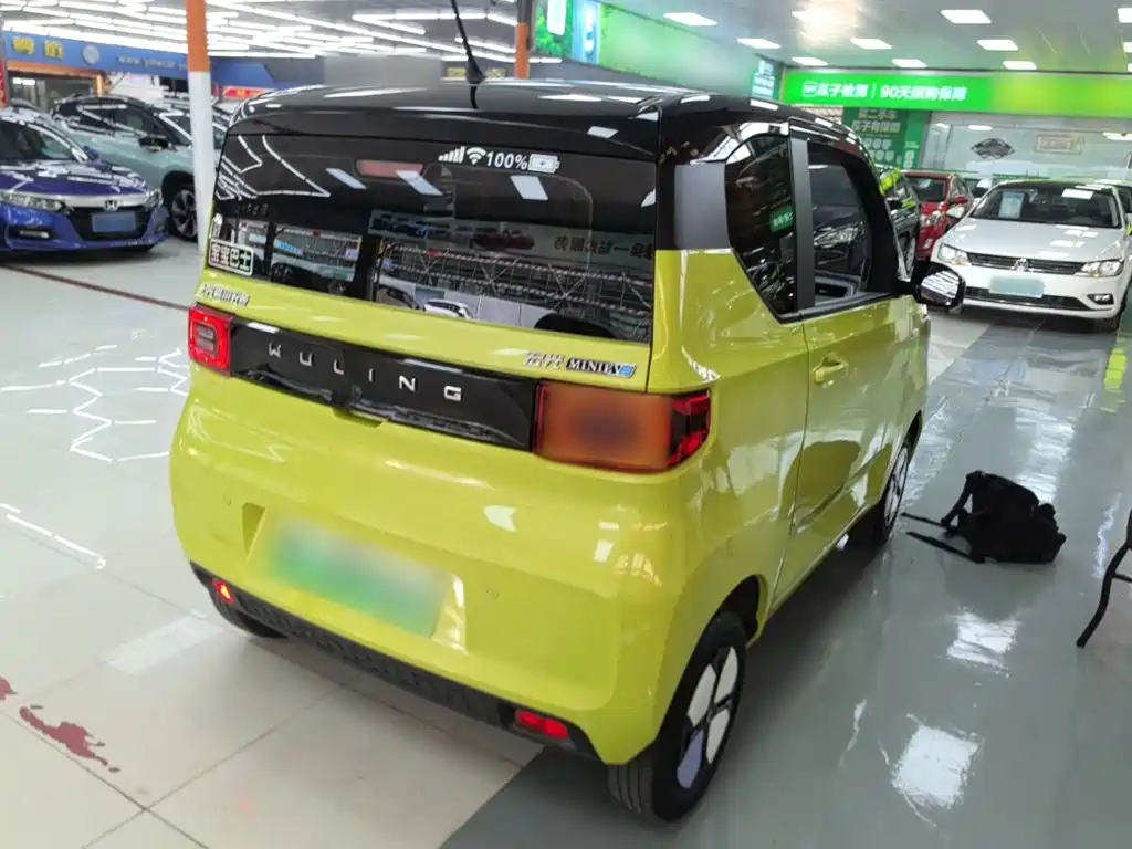 Wuling MINIEV — миниатюра 7