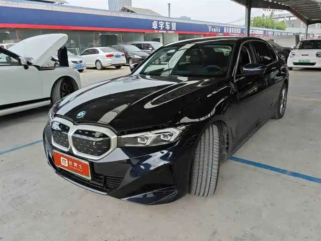BMW i3 2024 eDrive 35 L