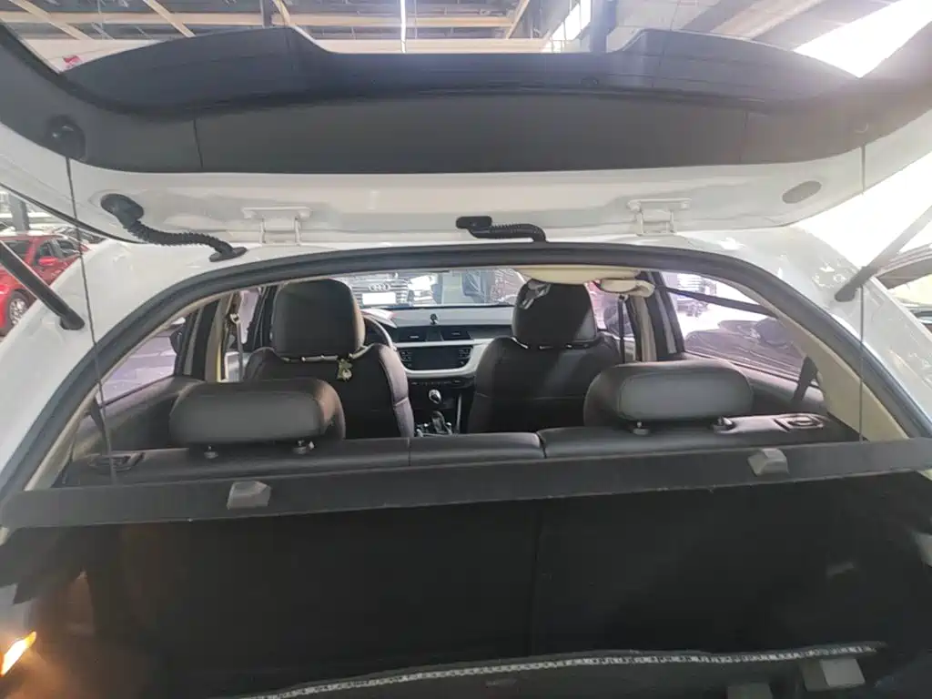 Geely Vision X3 — миниатюра 19