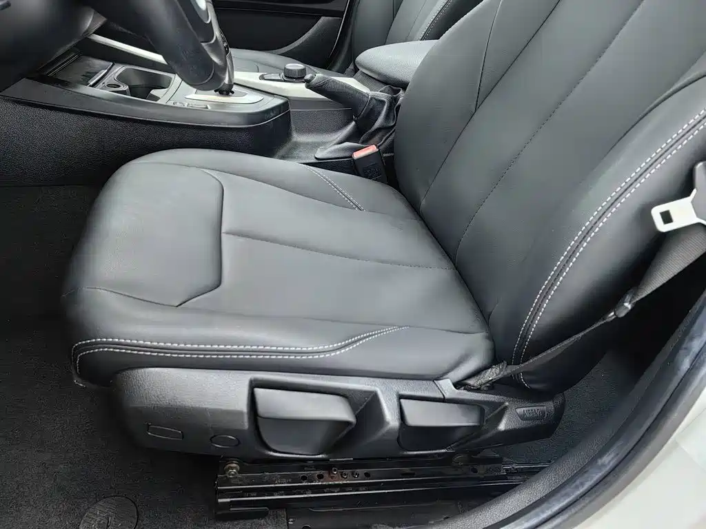 BMW 1 Series (Import) — миниатюра 20