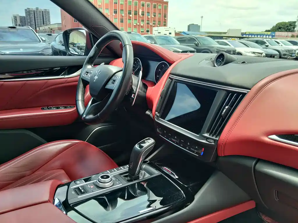 Maserati Levante 2022 2.0T GT