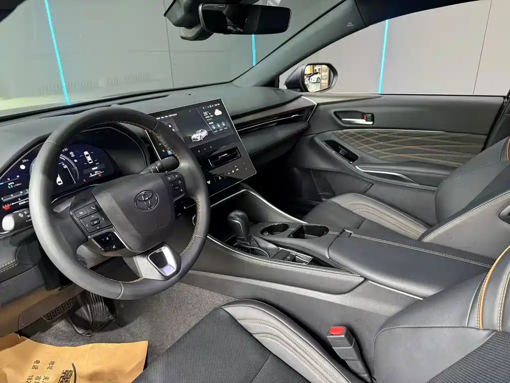 Toyota Avalon — миниатюра 11